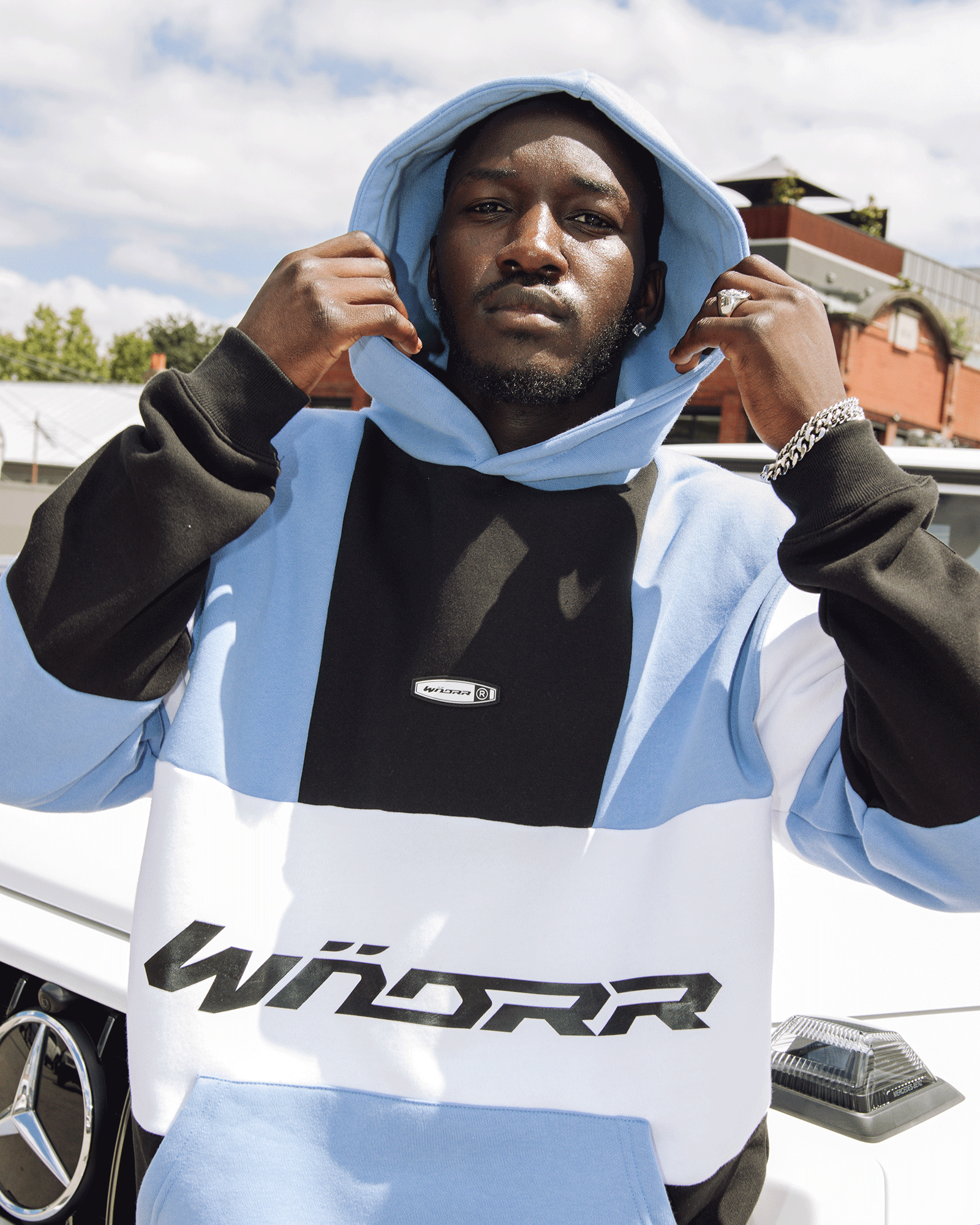 SOLITUDE PANEL HOOD SWEAT - BLACK/SKY BLUE