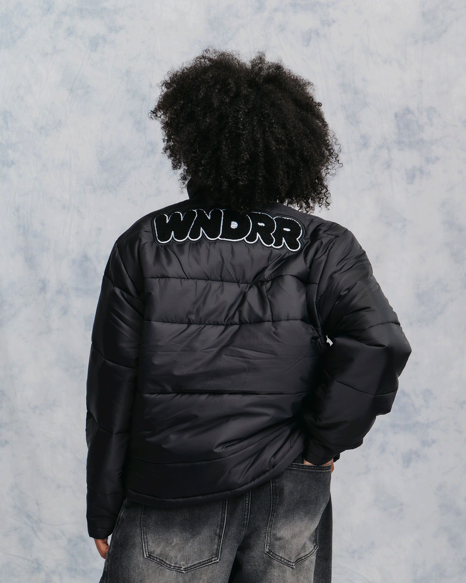 HALO PUFFER JACKET - BLACK