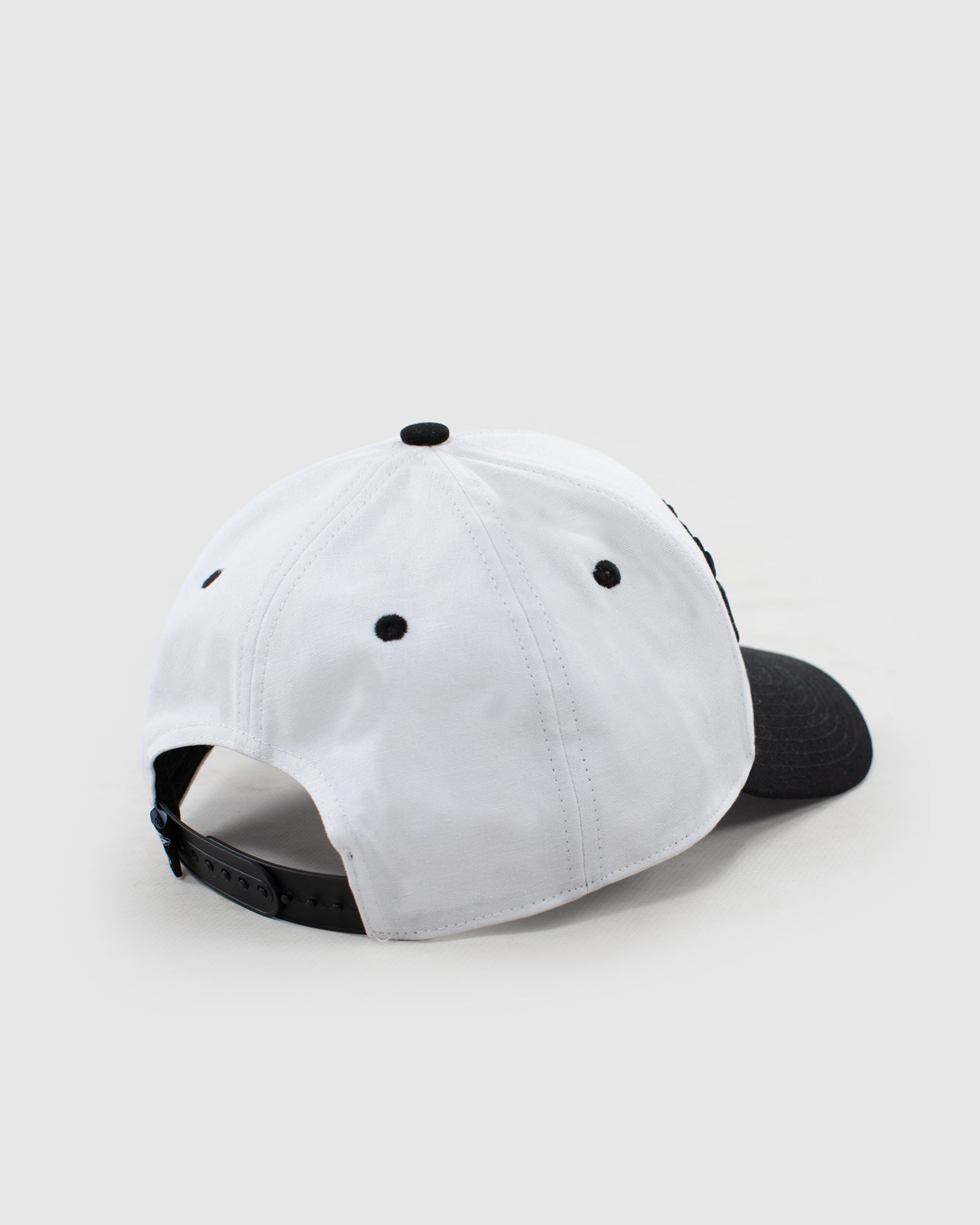 EQUIP HIGH RISE CAP - WHITE/BLACK