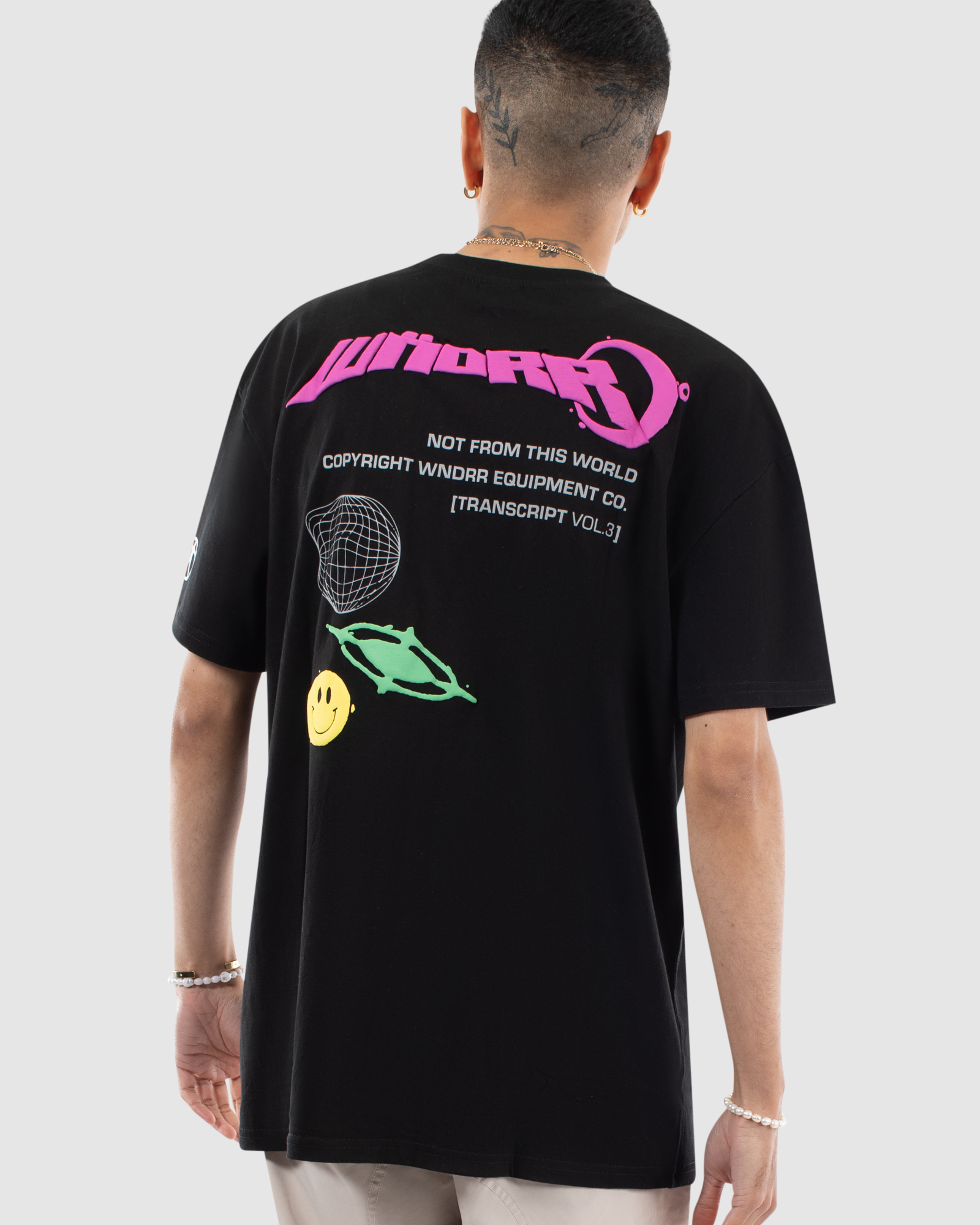 OUTTA WORLD BOX FIT TEE - BLACK
