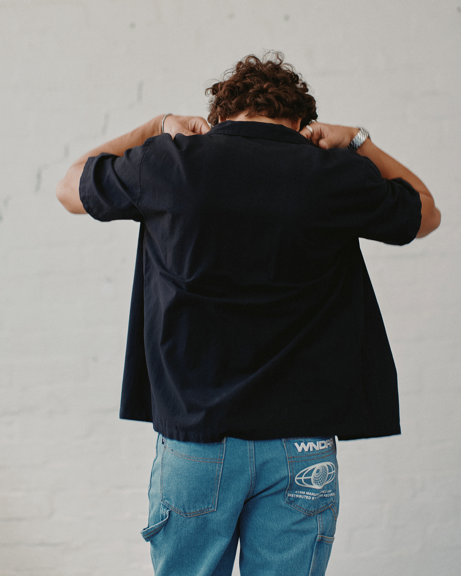 SCRIPT S/S SHIRT - BLACK