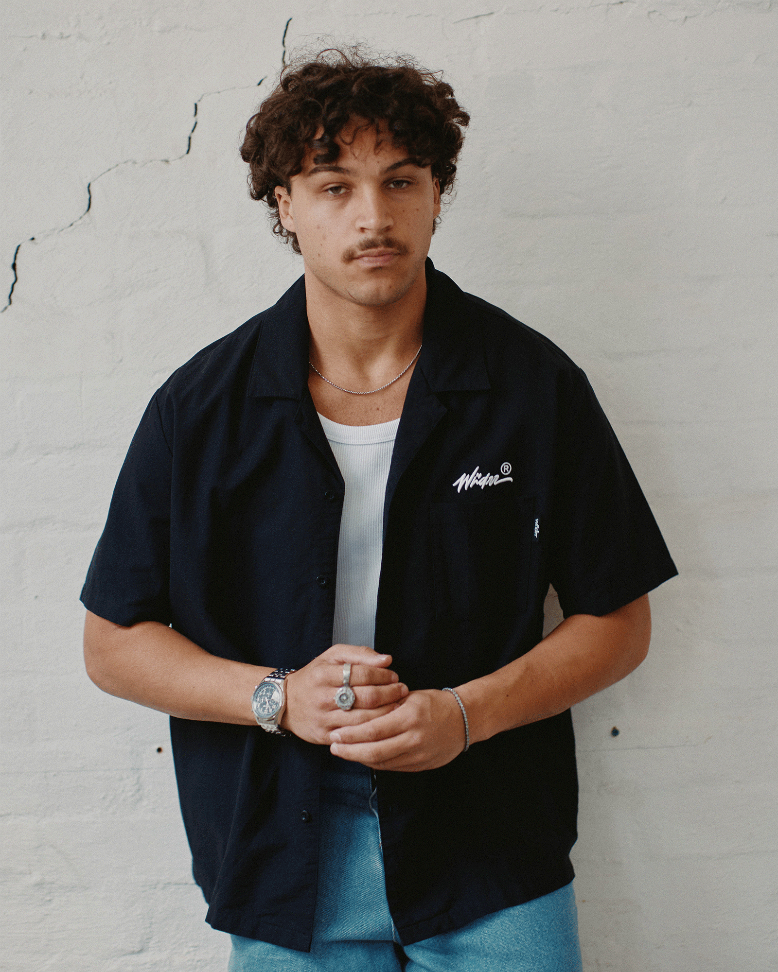 SCRIPT S/S SHIRT - BLACK