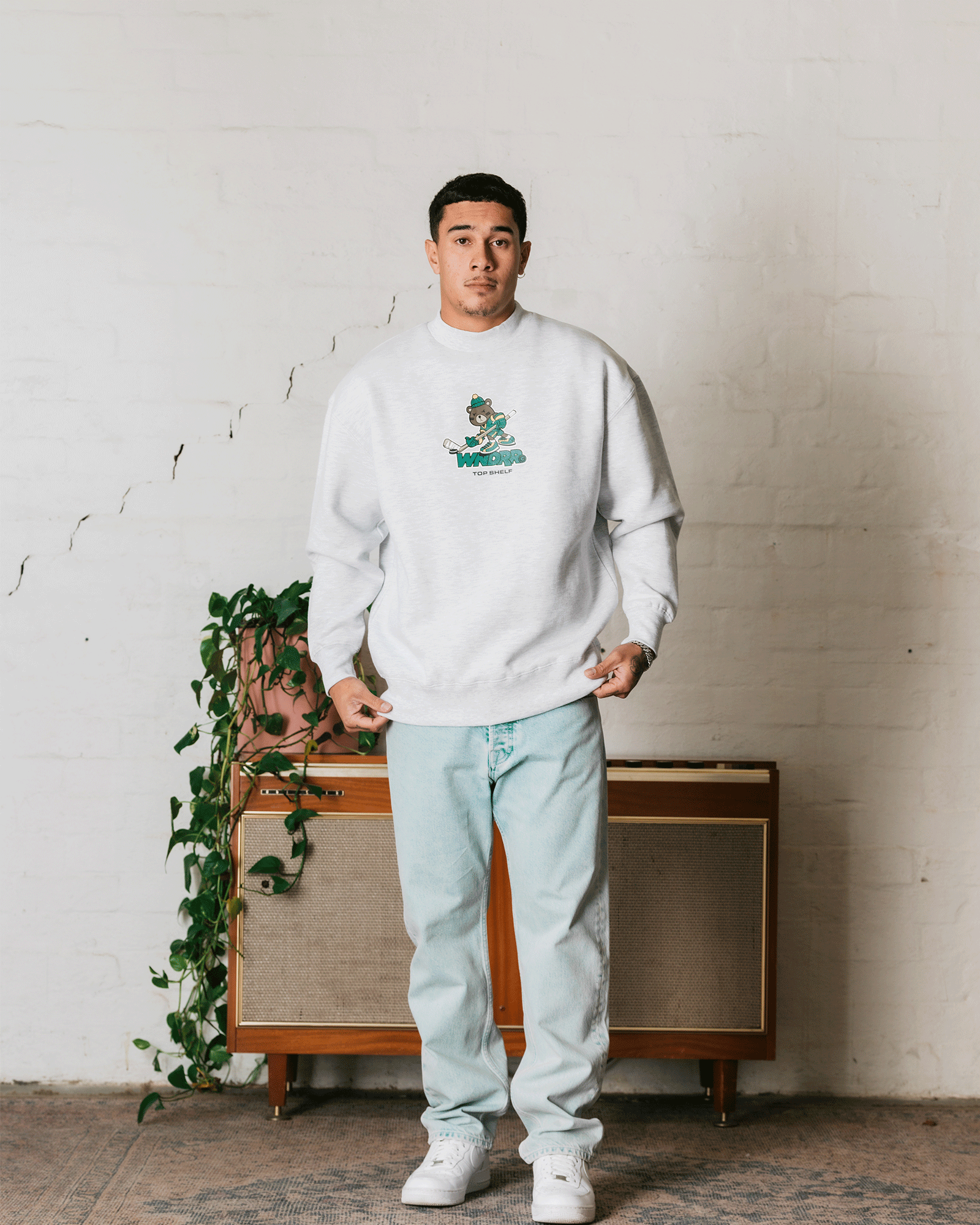 TOP SHELF CREW SWEAT - WHITE MARLE
