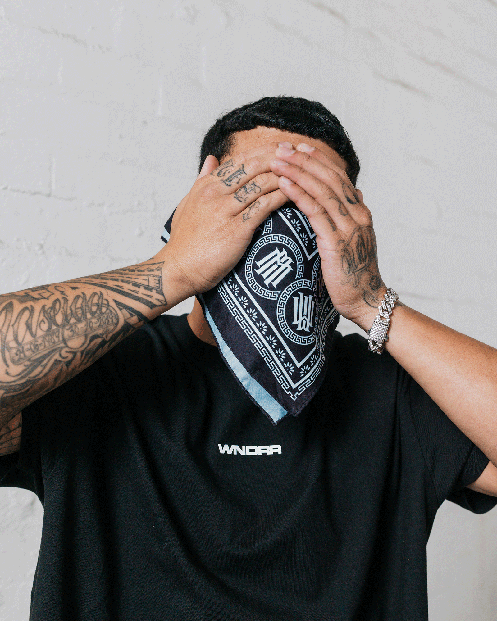 BOOSTER BOX FIT TEE - BLACK