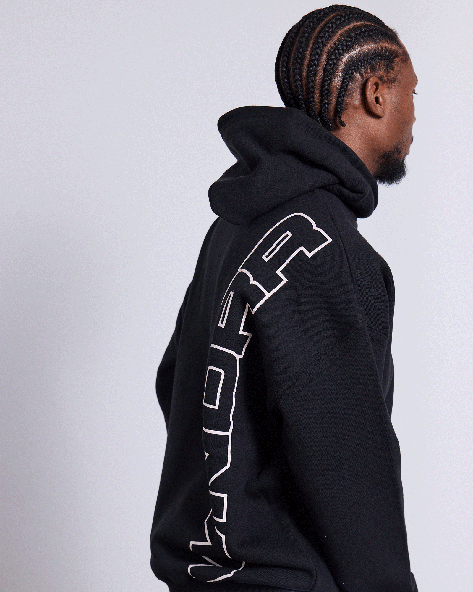 Model 184cm / Size M