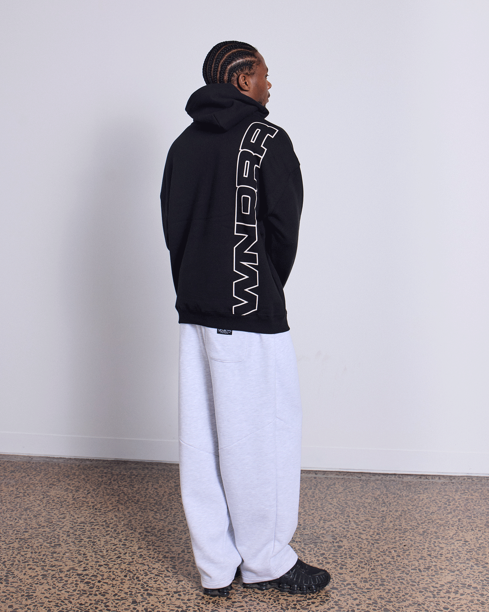 Model 184cm / Size M