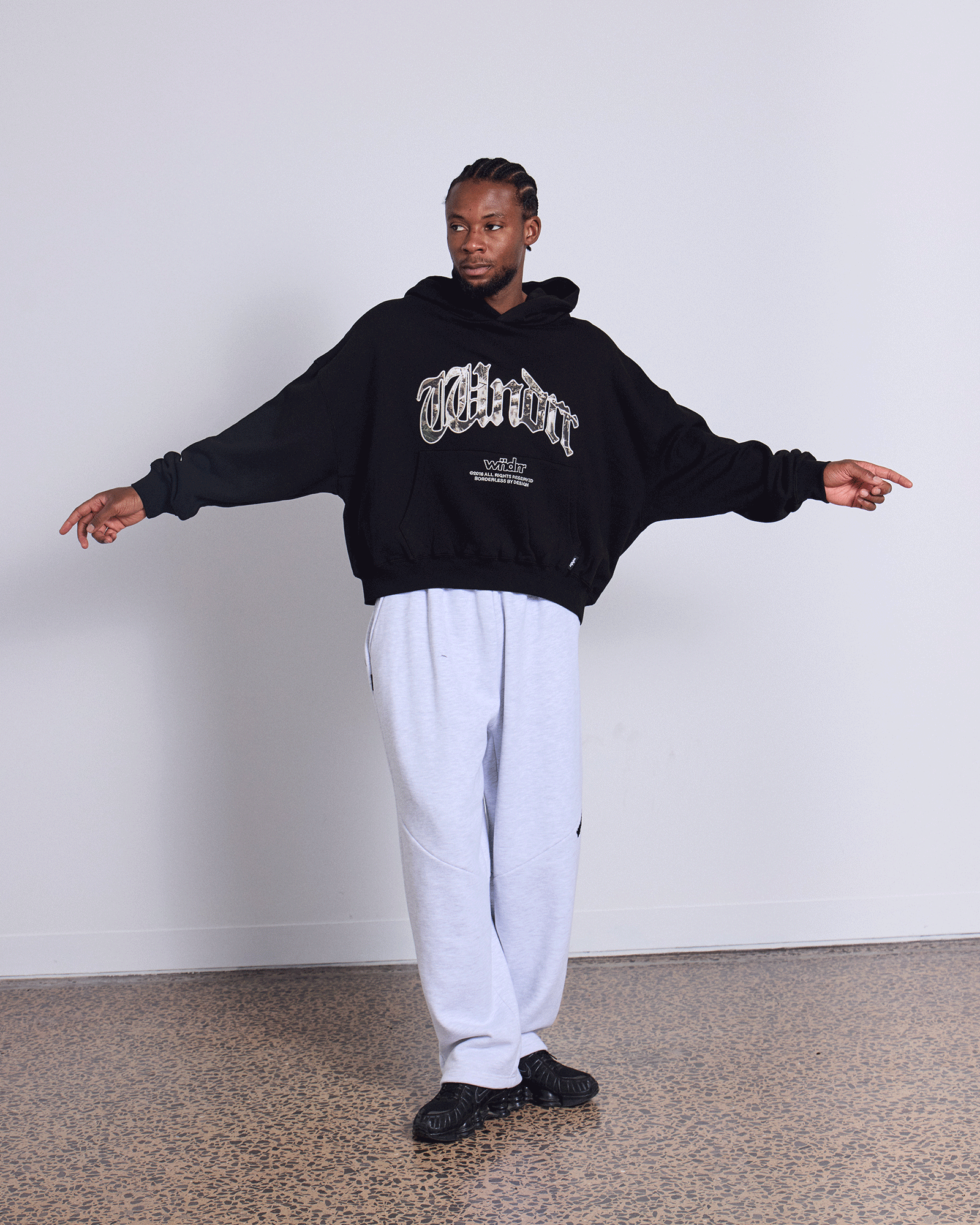 Model 184cm / Size M