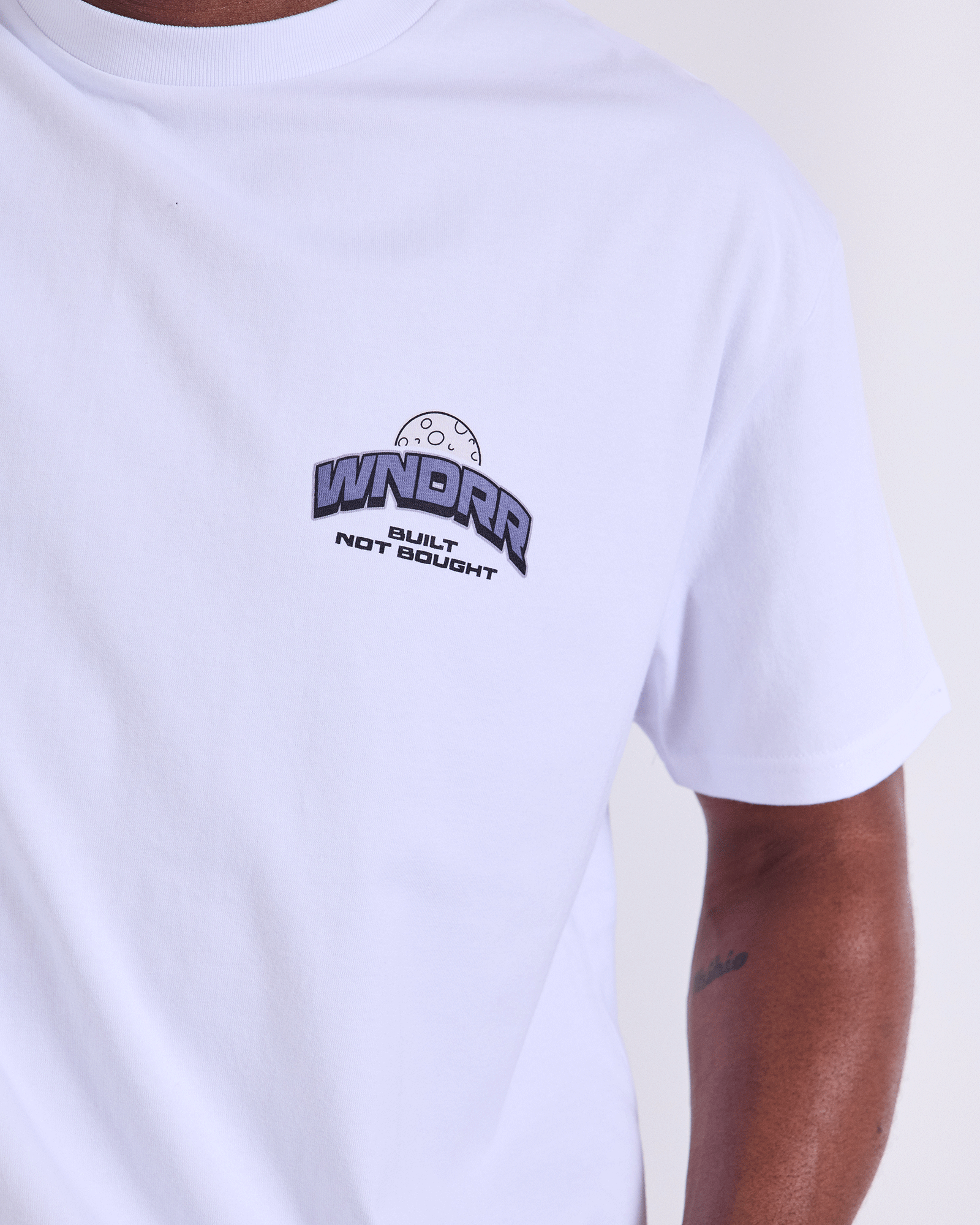 BUILT BOX FIT TEE - WHITE