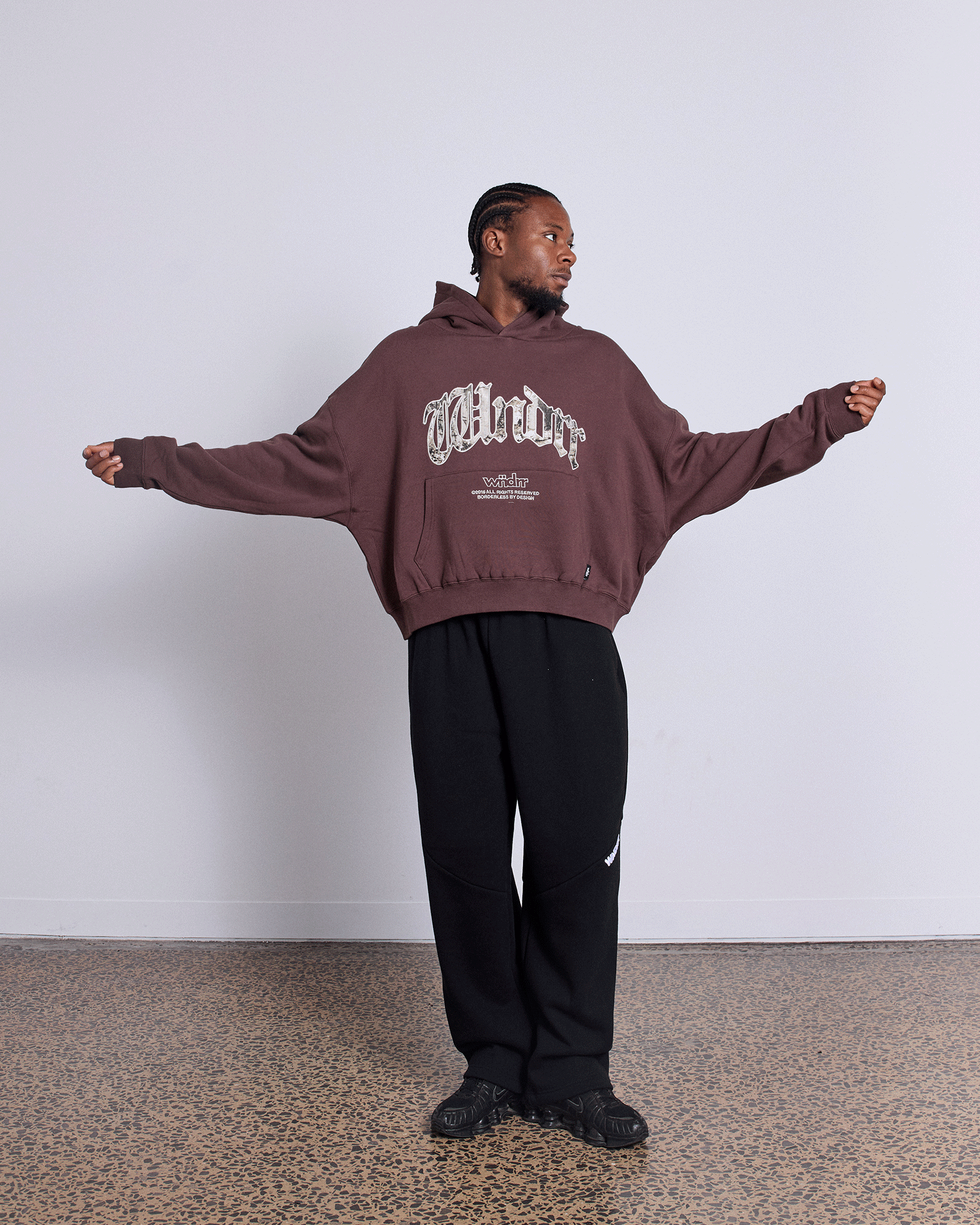 Model 184cm / Size M