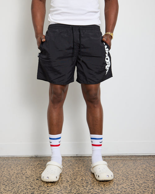 Model 183cm / Size L