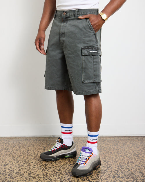 Model 183cm / Size 34