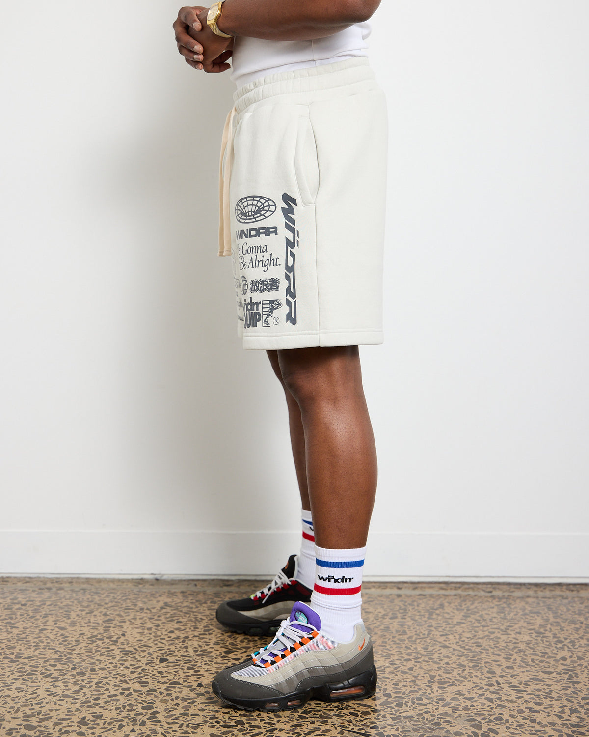 Model 183cm / Size L