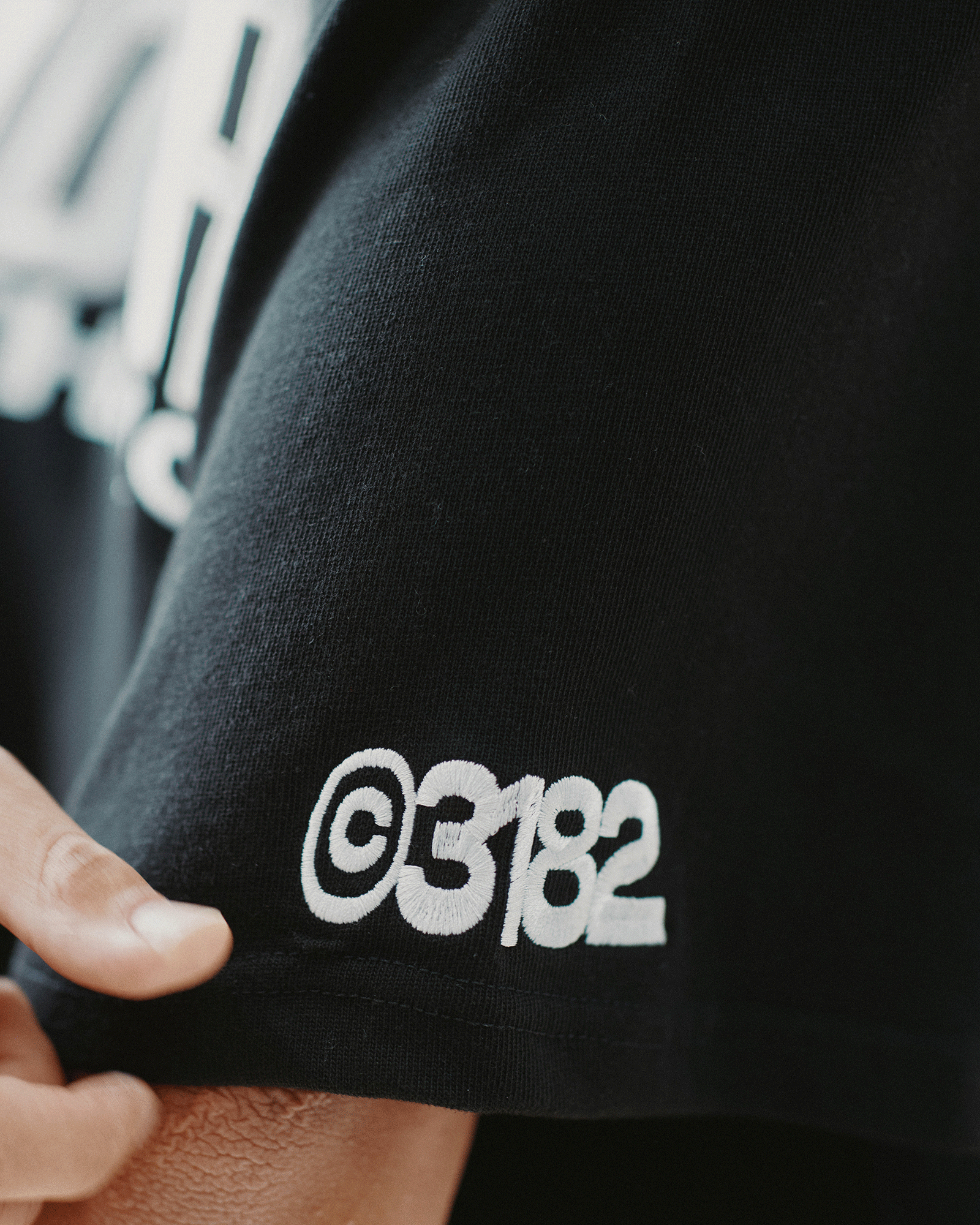 SHIFT HEAVY WEIGHT TEE - BLACK