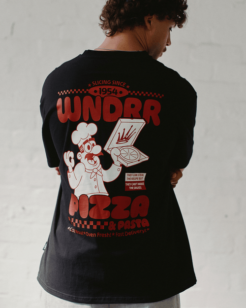 SLICING SINCE BOX FIT TEE - BLACK