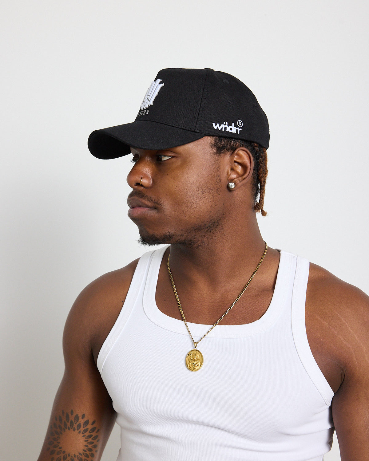 BLEACH CLASSIC SNAPBACK CAP - BLACK