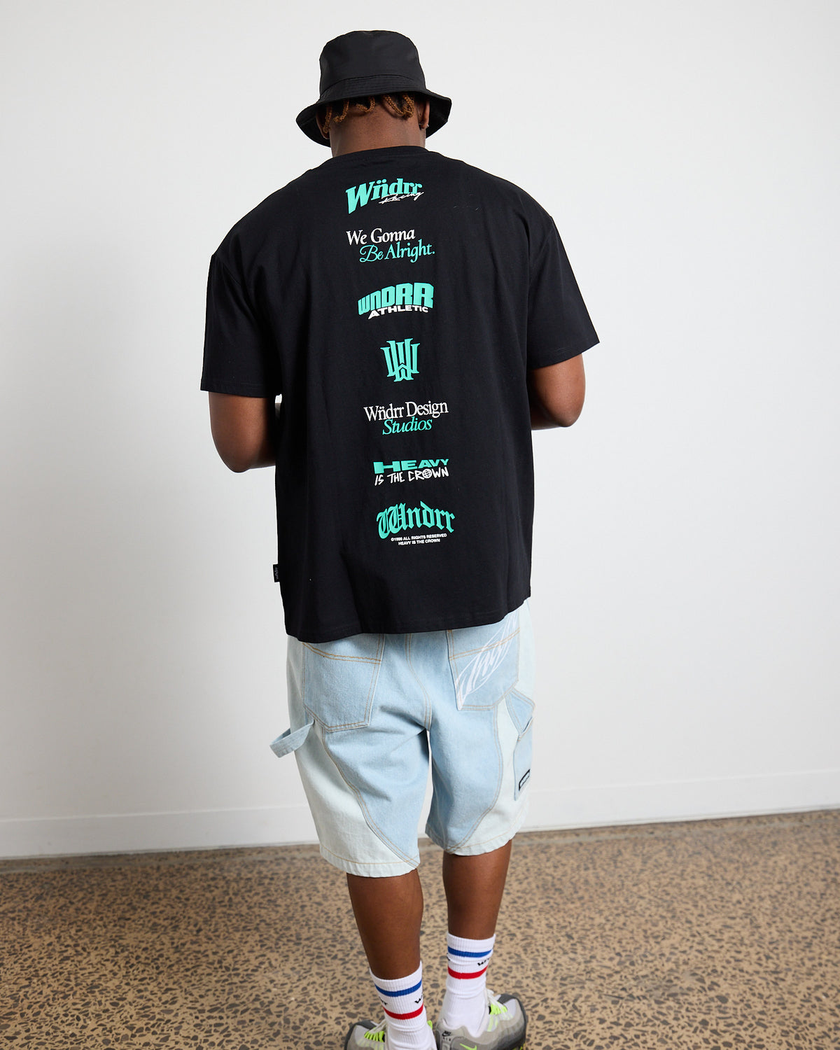 Model 183cm / Size L