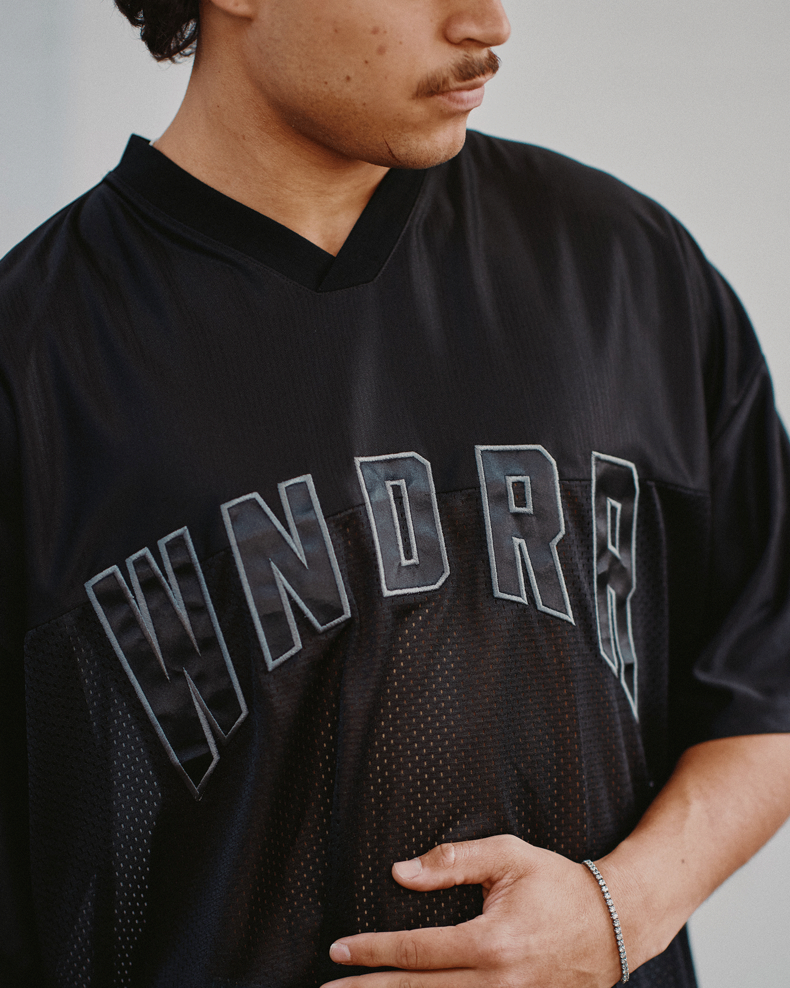 BRIDGE QUARTERBACK JERSEY - BLACK