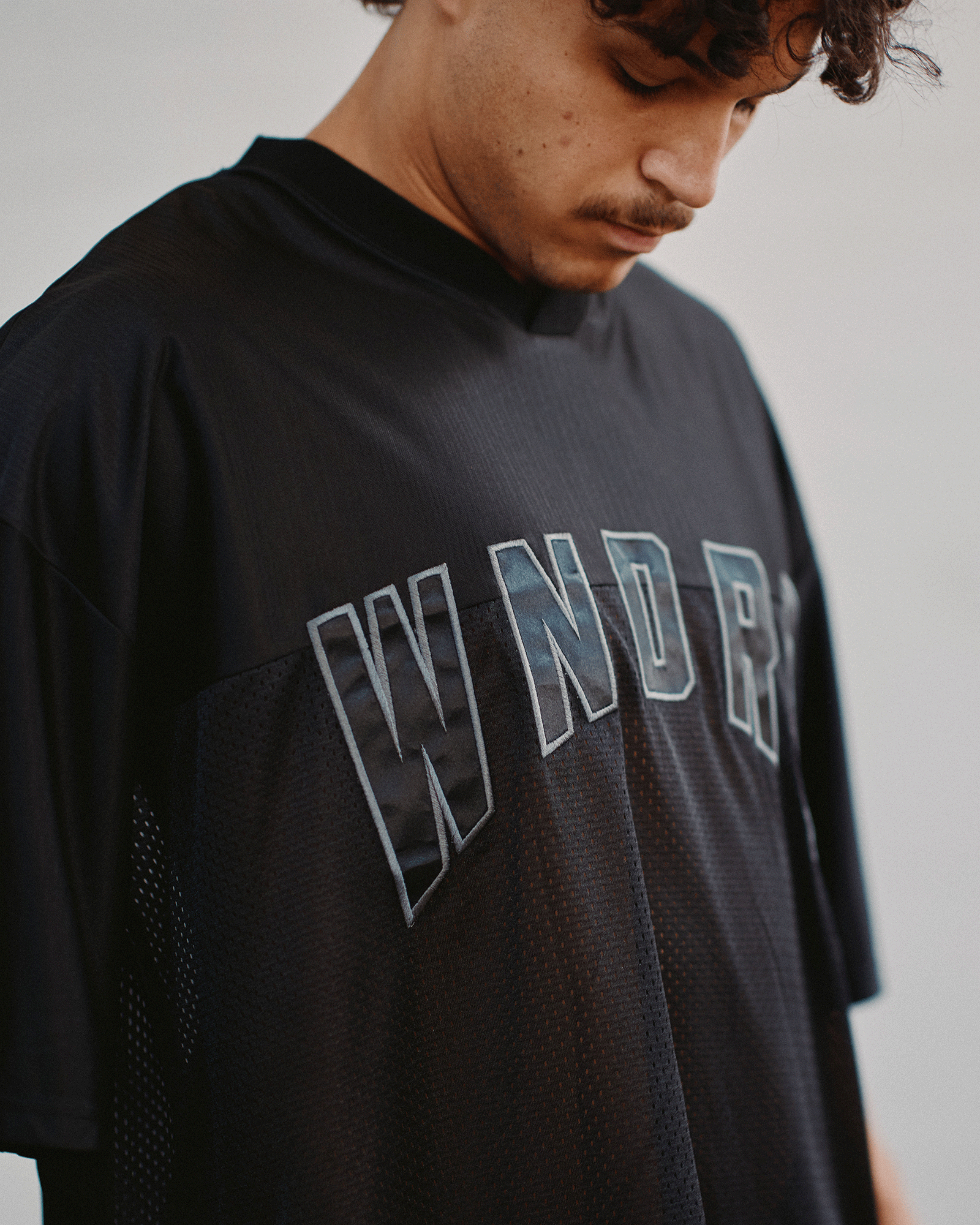 BRIDGE QUARTERBACK JERSEY - BLACK