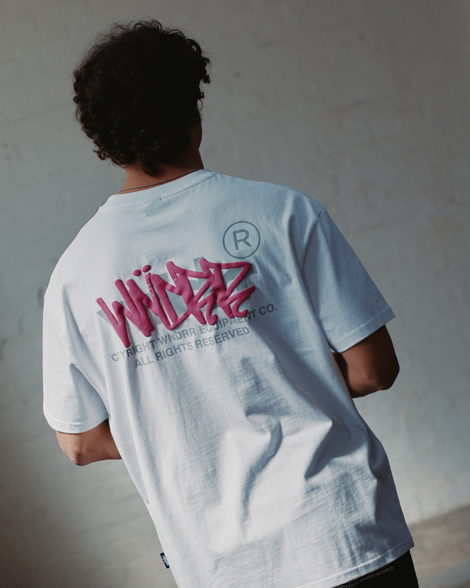 TAGGED BOX FIT TEE - WHITE