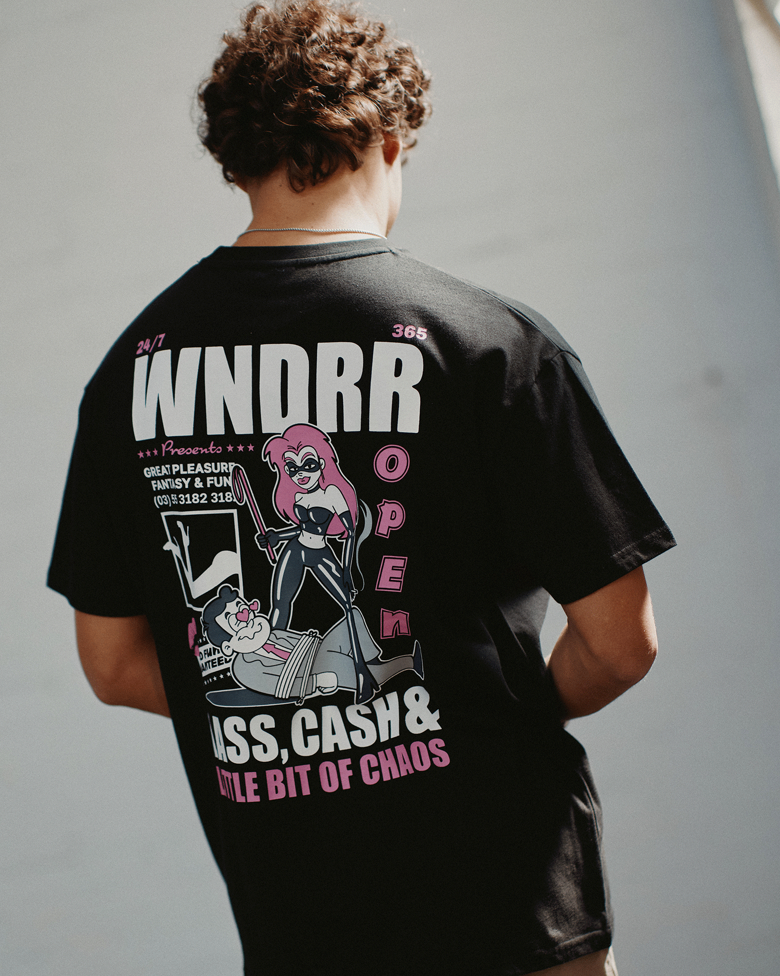 PLEASURE BOX FIT TEE - BLACK