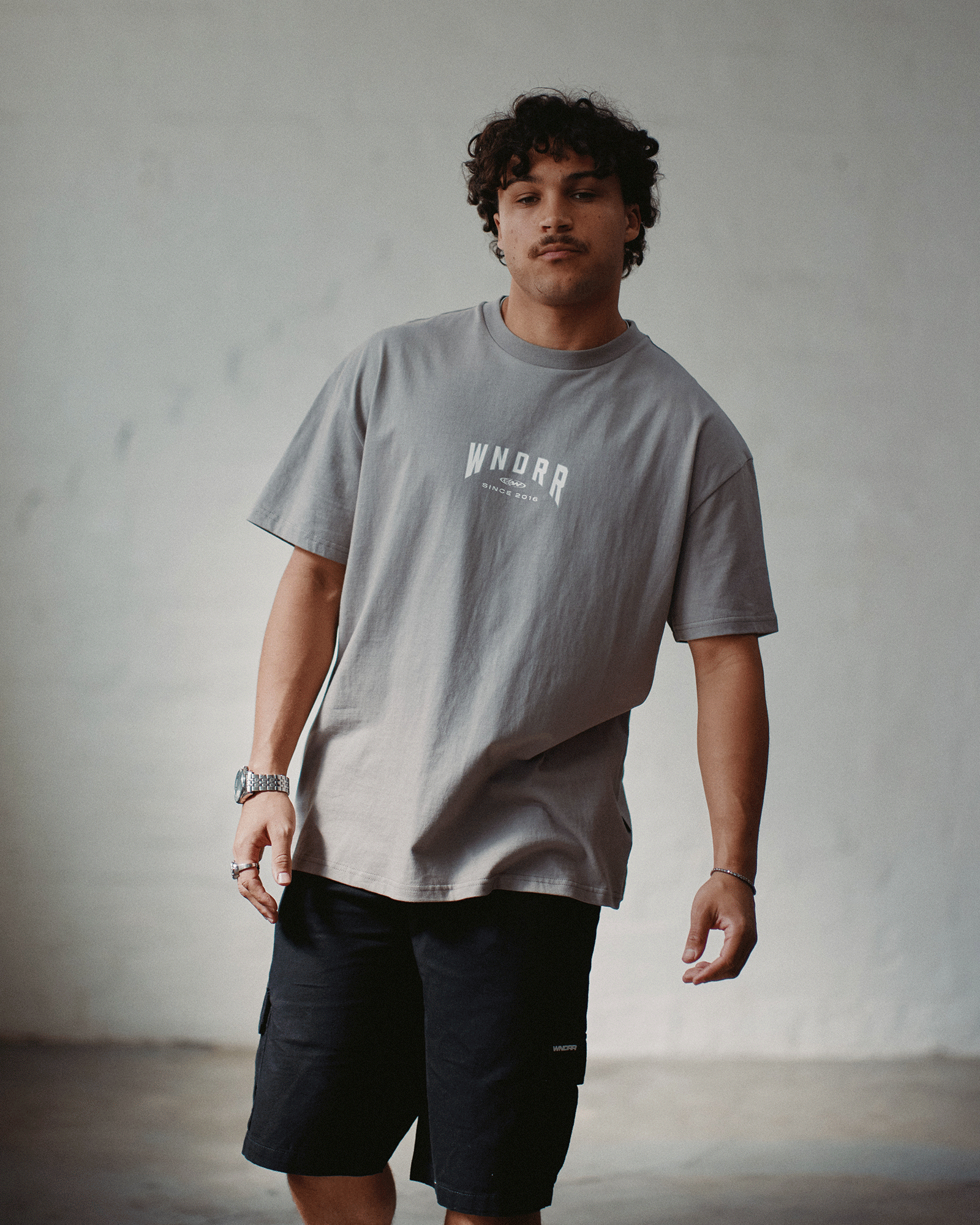 BRIDGE BOX FIT TEE - MOON GREY