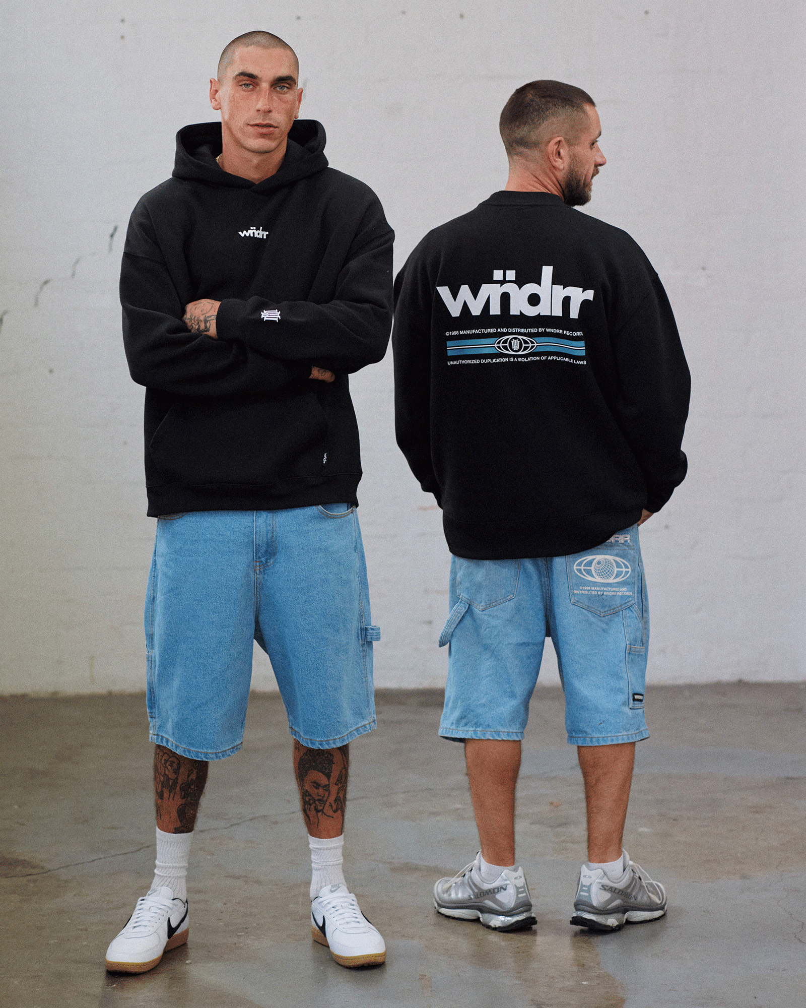 LODGE HOOD SWEAT - BLACK
