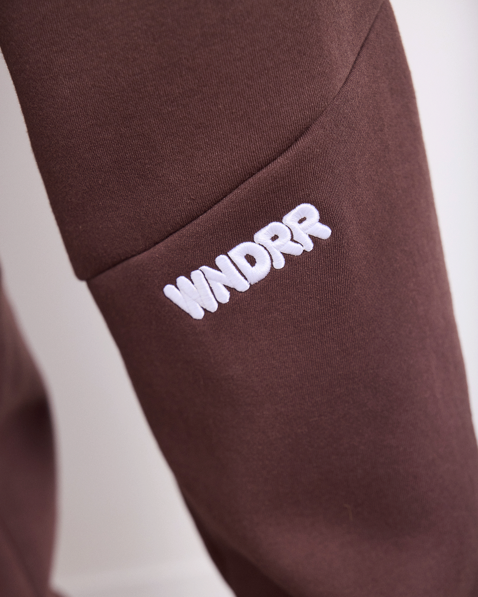 HALO BAGGY TRACKPANT - BROWN