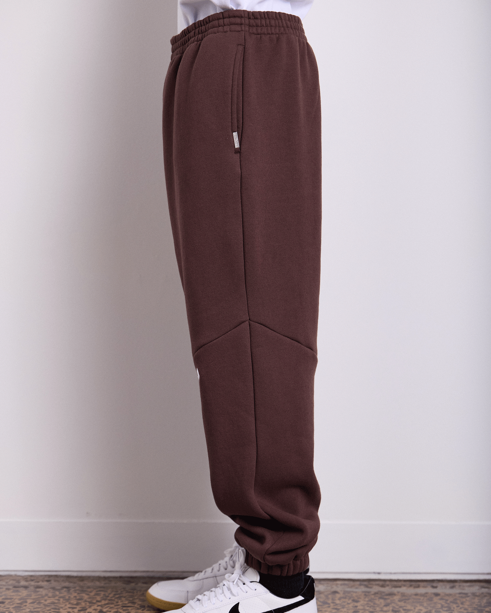 HALO BAGGY TRACKPANT - BROWN