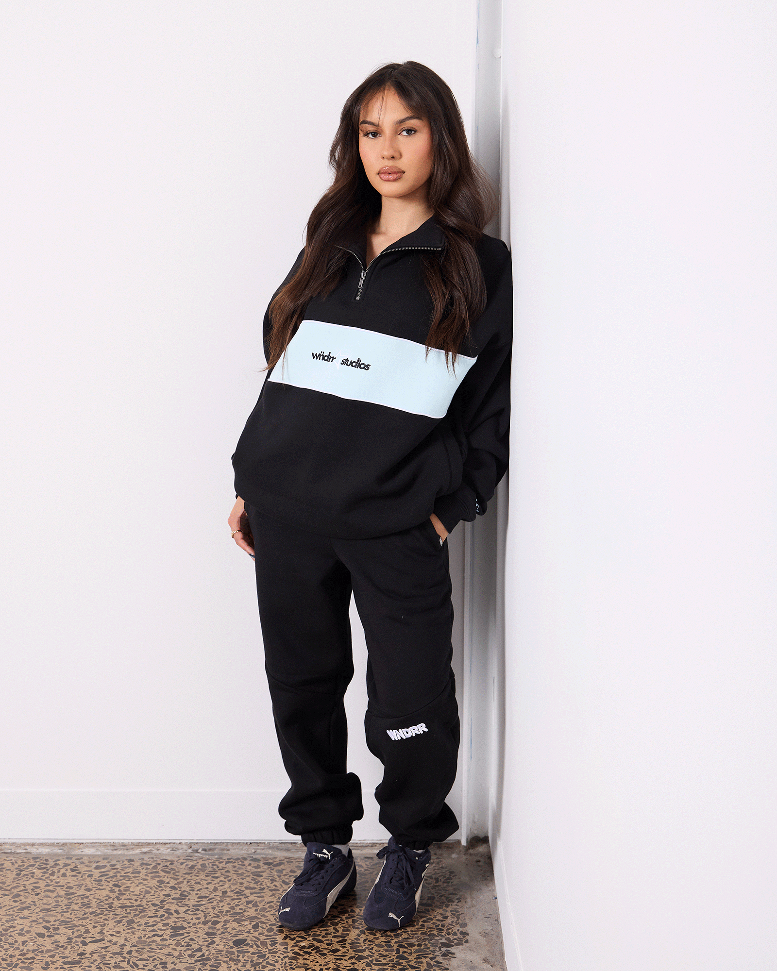 STXR 1/4 ZIP SWEAT - BLACK