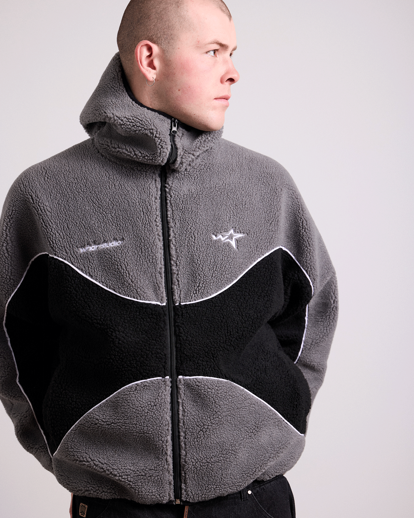 Model 188cm / Size L