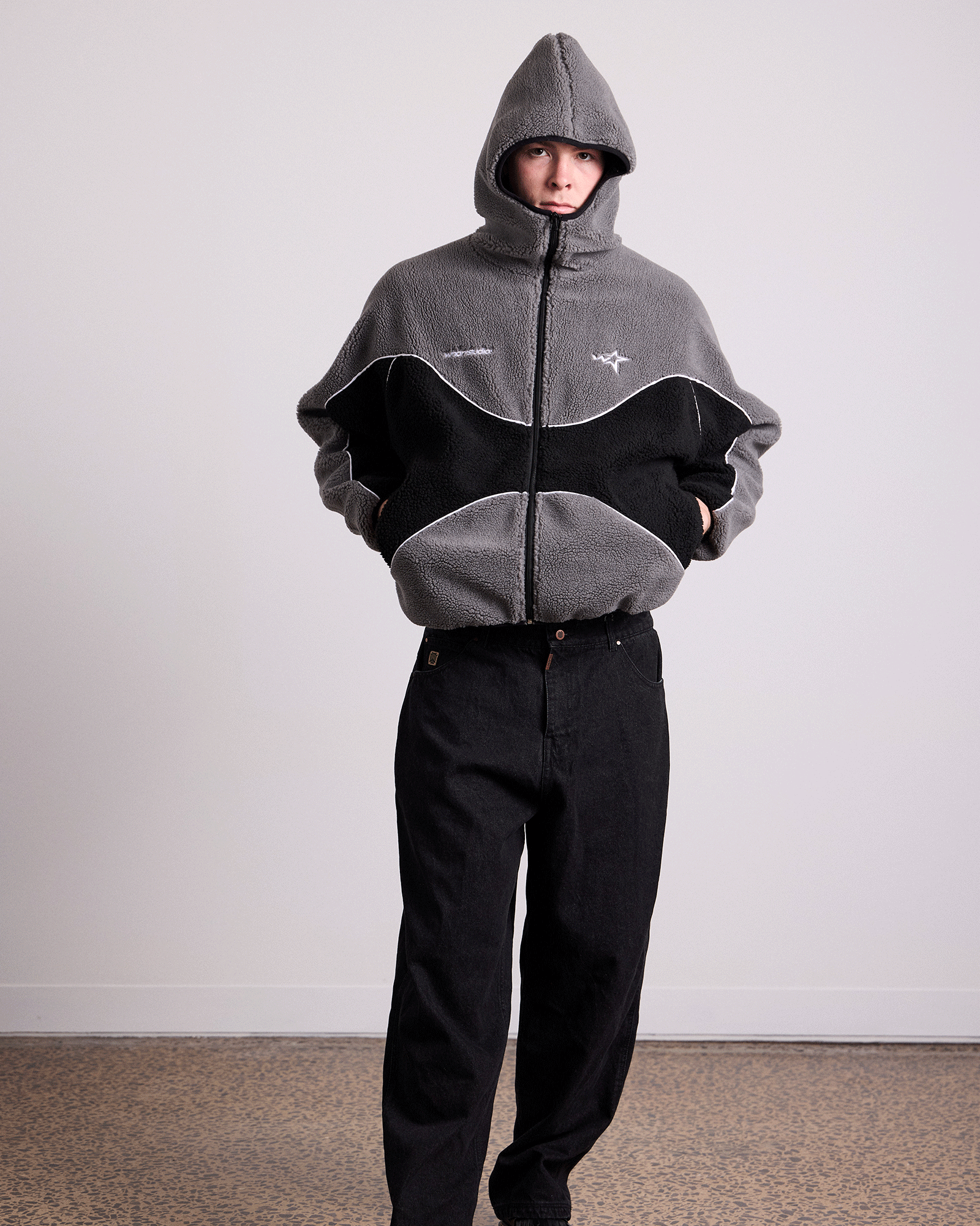 Model 188cm / Size L