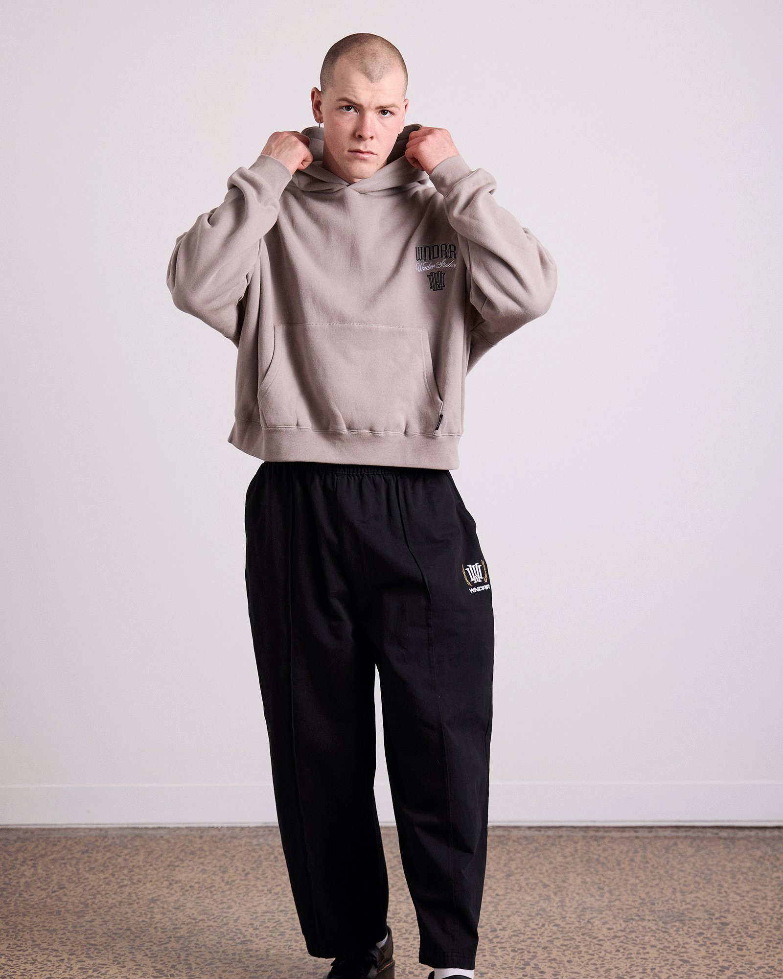 PAVILION CROPPED HOOD SWEAT - MOON GREY