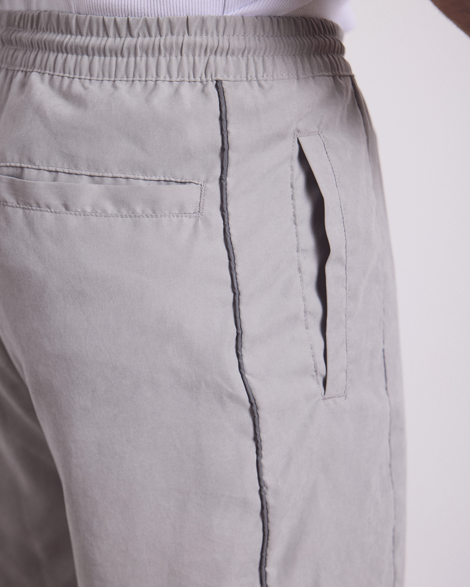 THE WORLD SPORT TRACKPANT - OYSTER