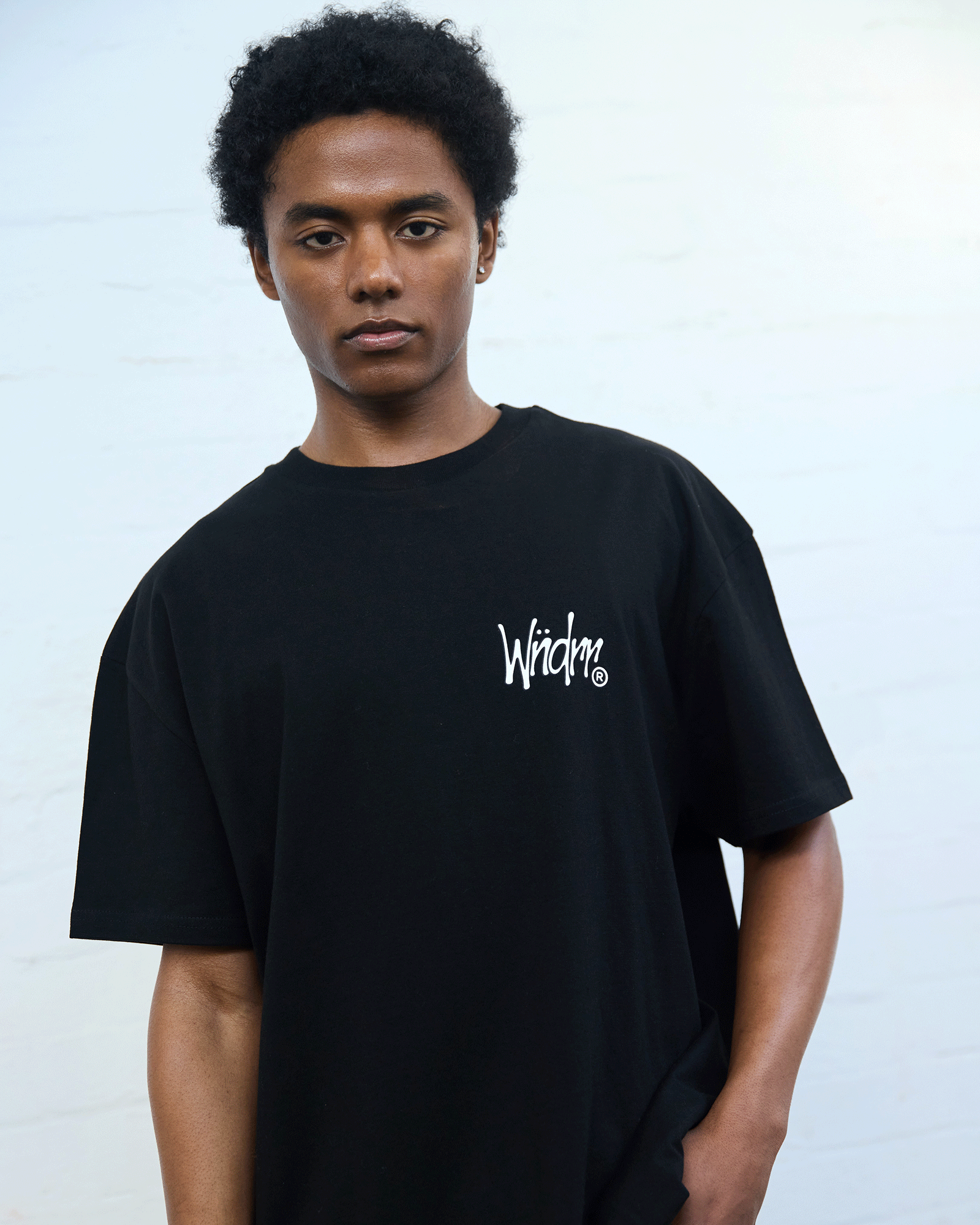 CROWN BOX FIT TEE - BLACK