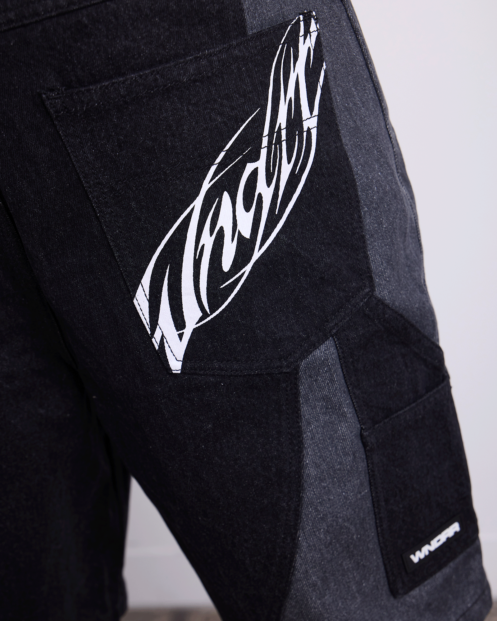 REAPER CARPENTER SHORT - BLACK