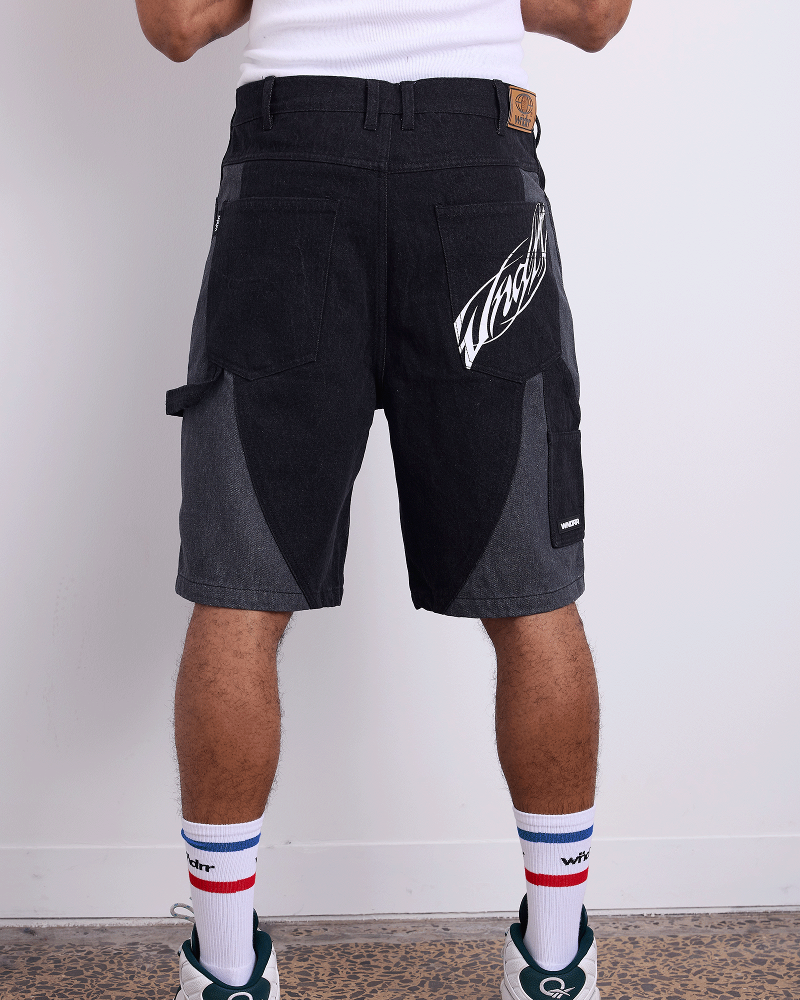 Model 193cm / Size 34