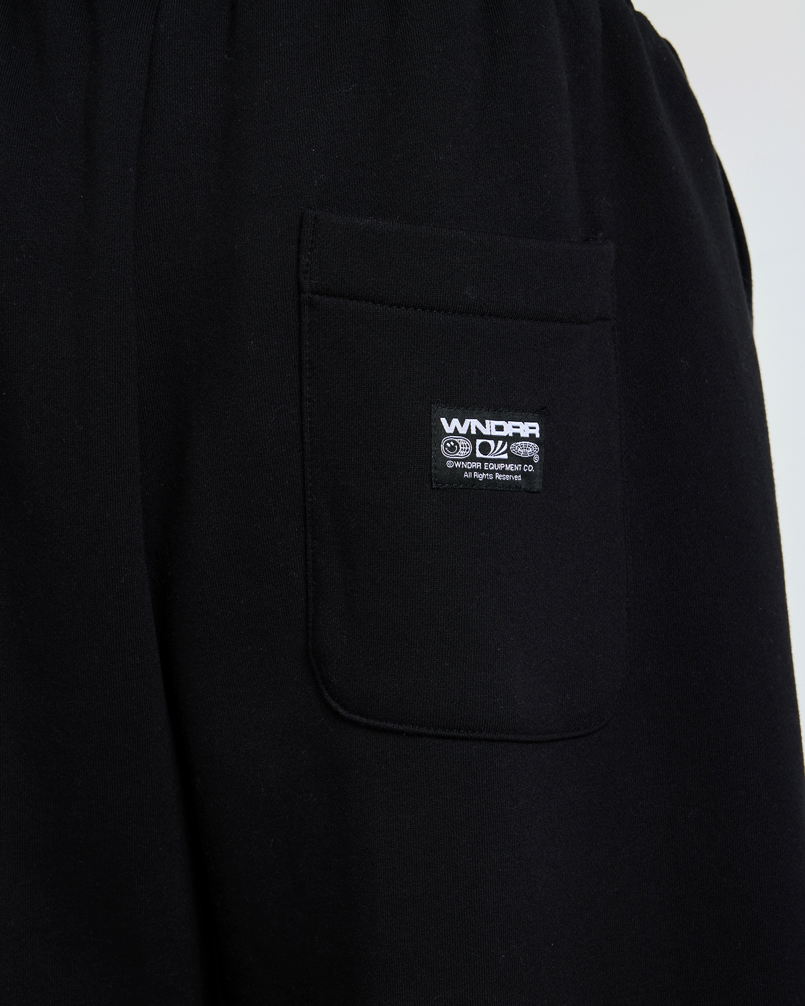 HALO JUMBO TRACKPANT - BLACK