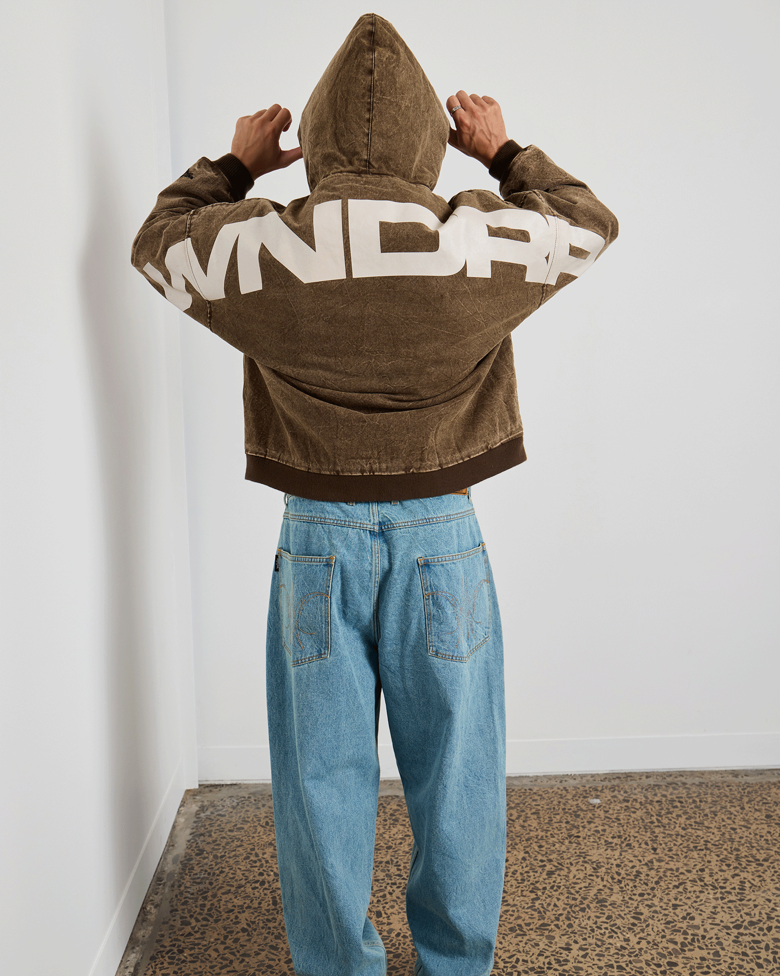 Model 175cm / Size M