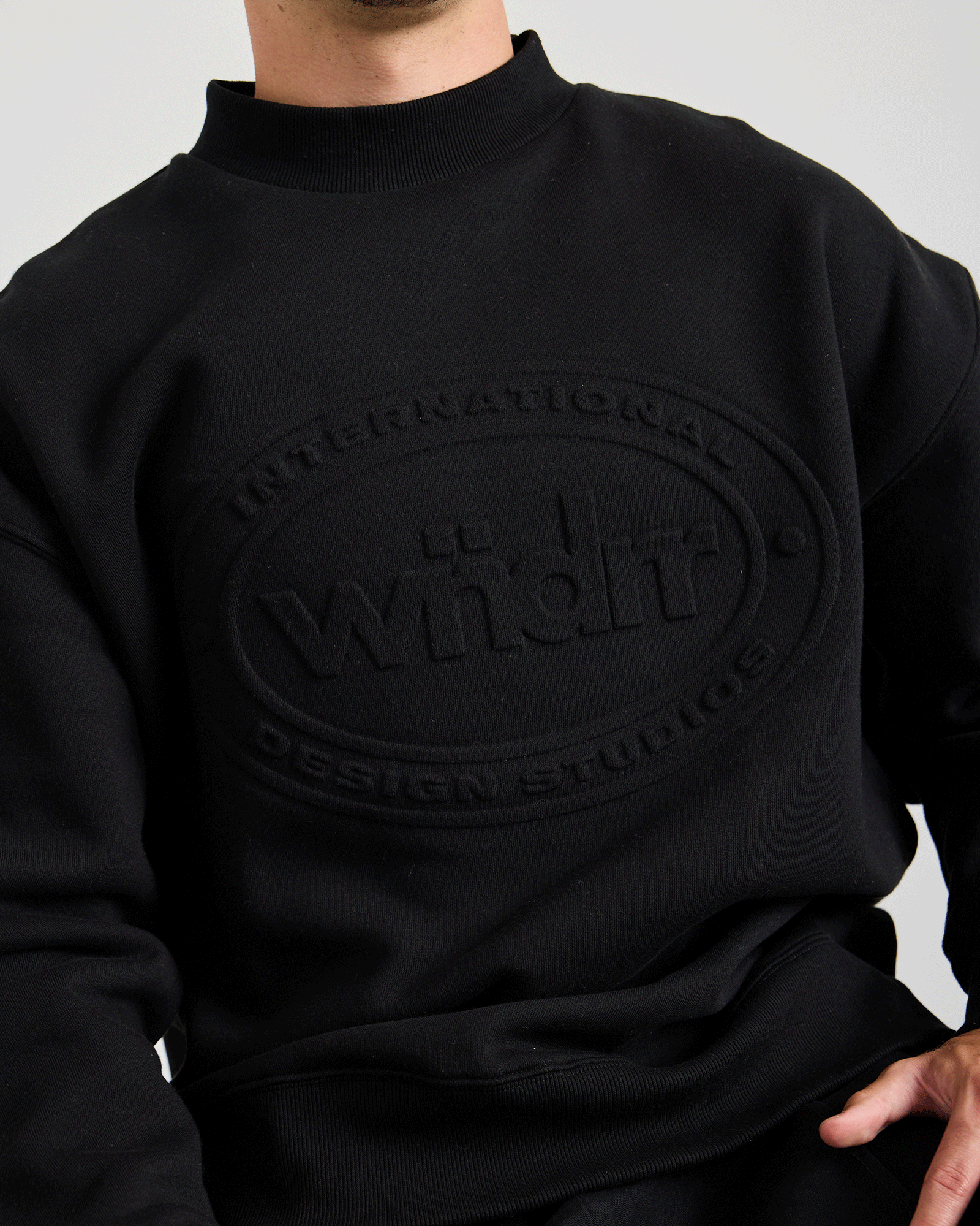 CREDIT CREW SWEAT - BLACK