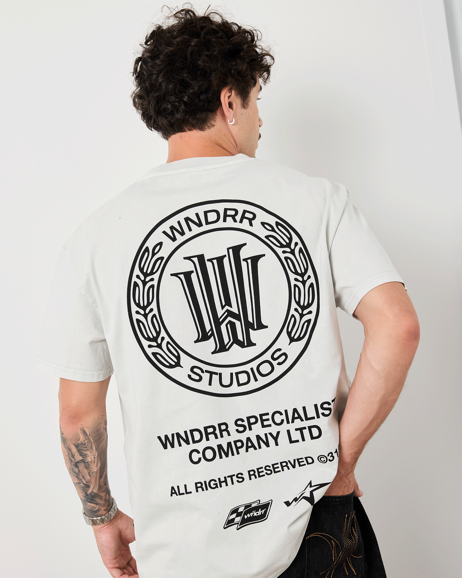 VELOCITY BOX FIT TEE - WASHED OYSTER