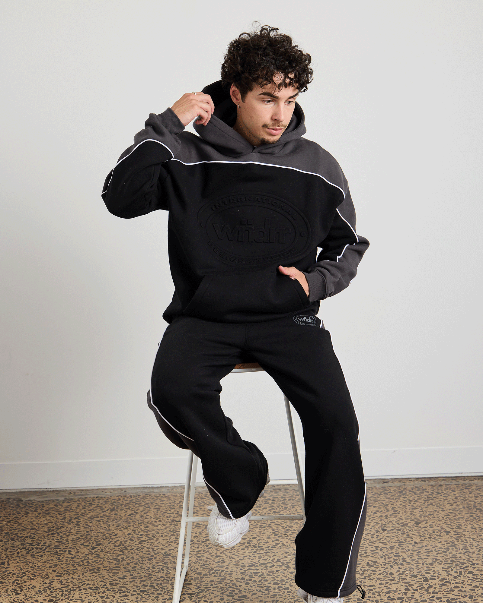 Model 175cm / Size M