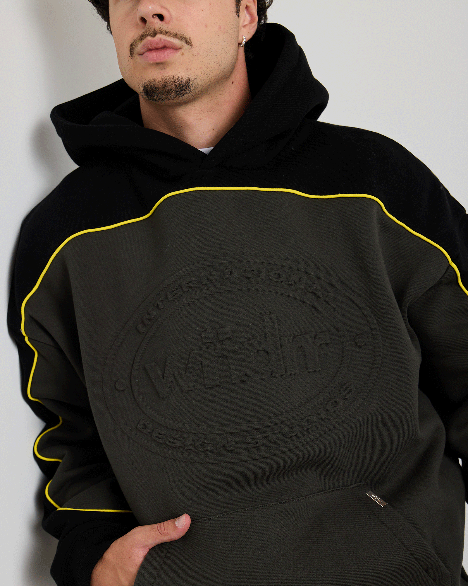 Model 175cm / Size M