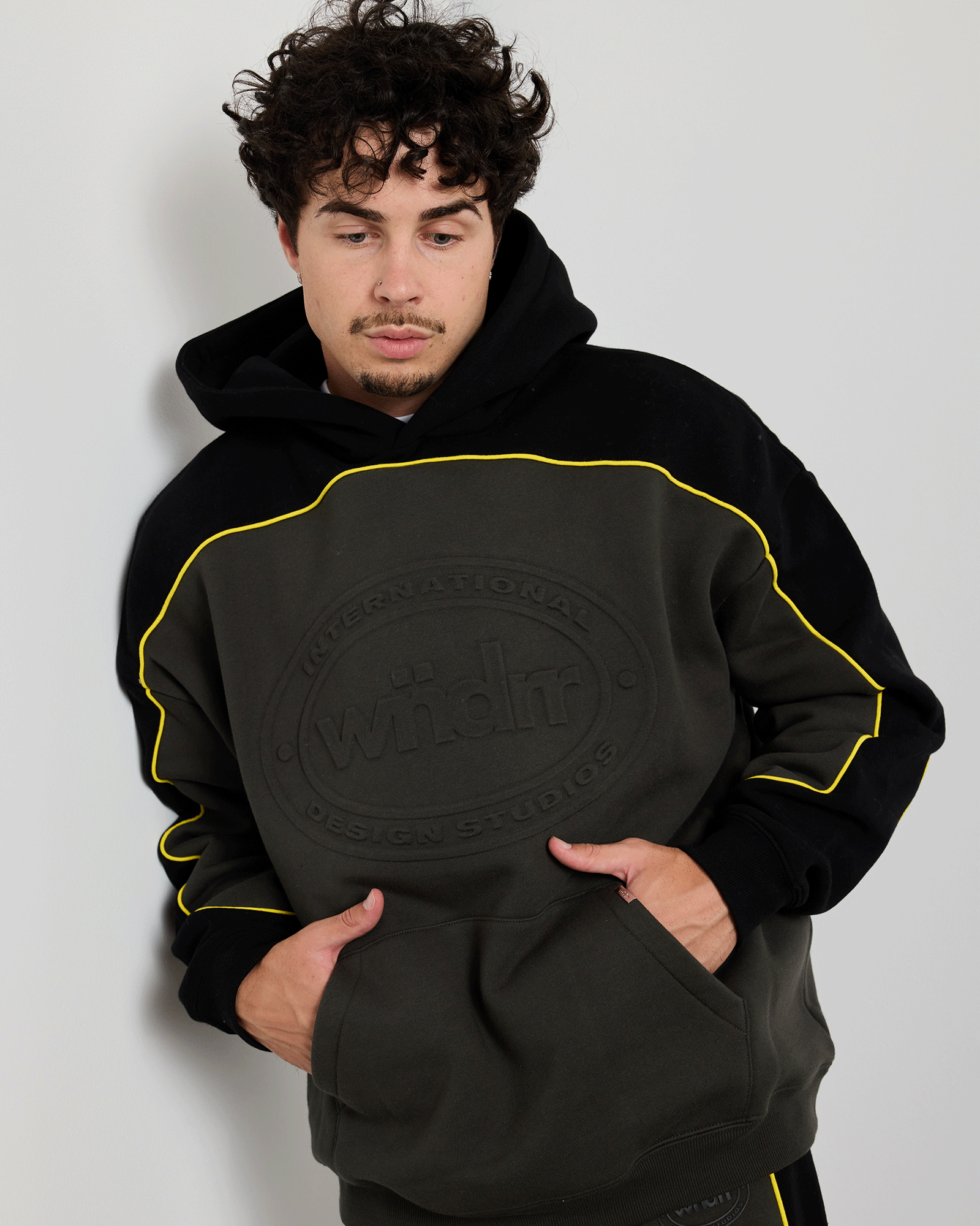 Model 175cm / Size M