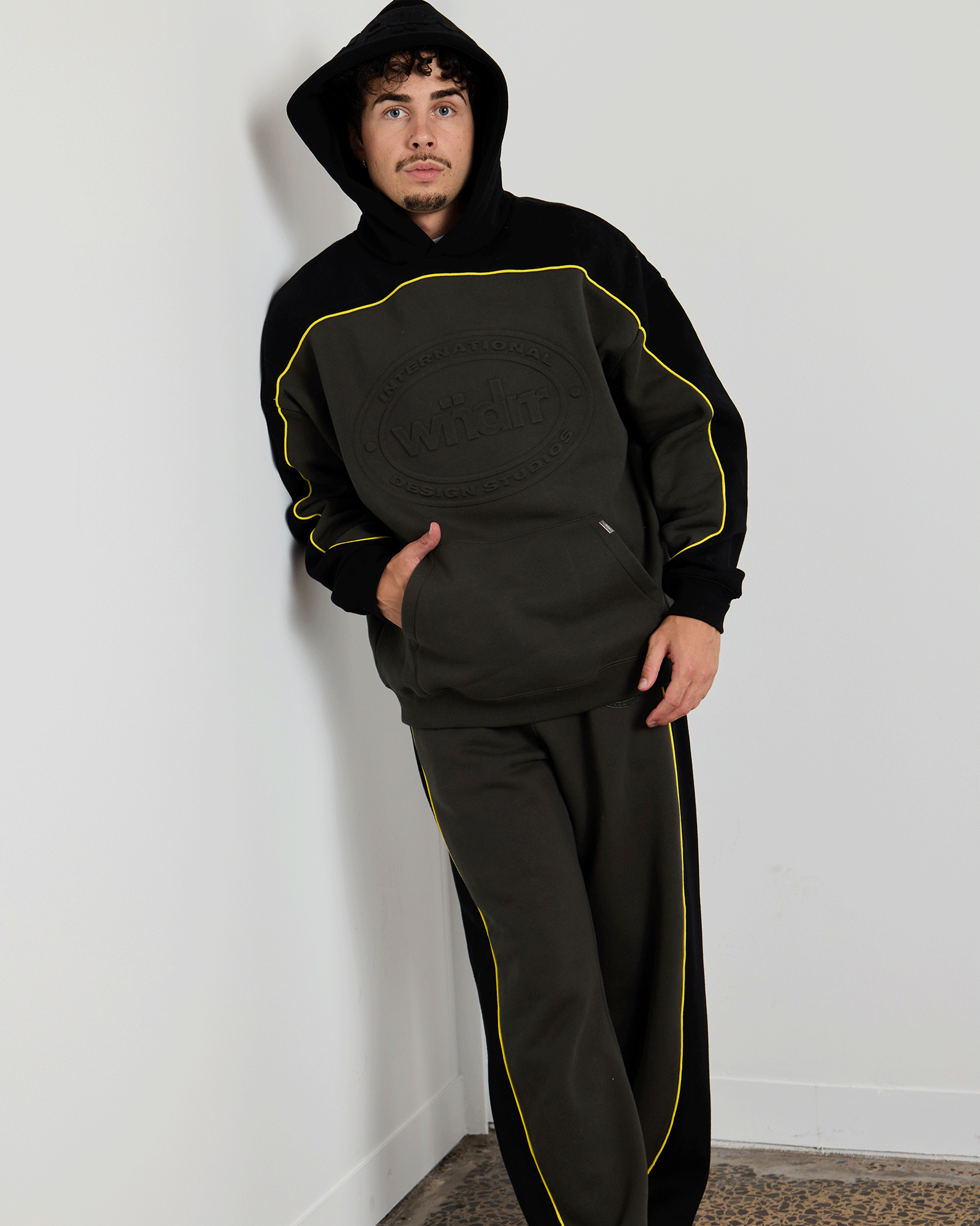 Model 175cm / Size M