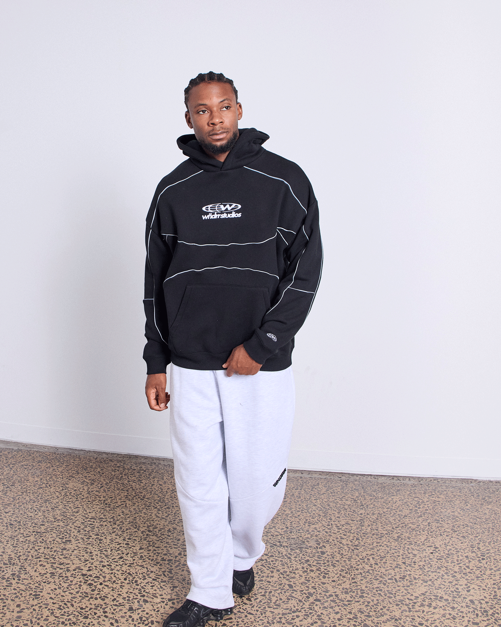 Model 184cm / Size M