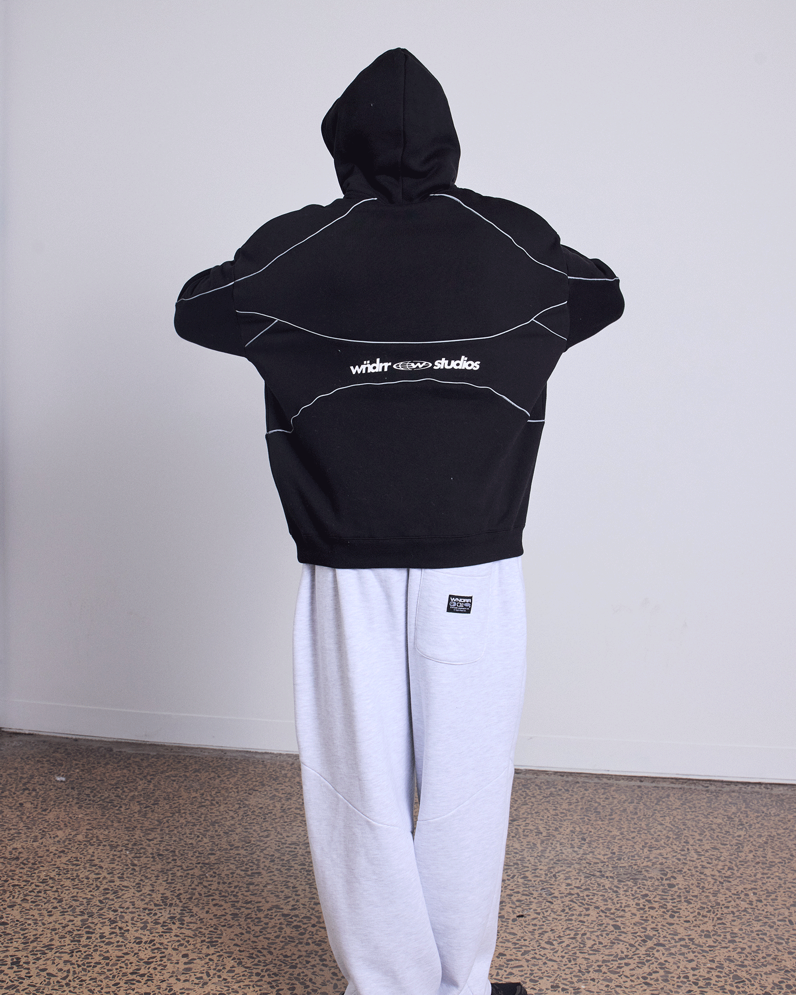 Model 184cm / Size M