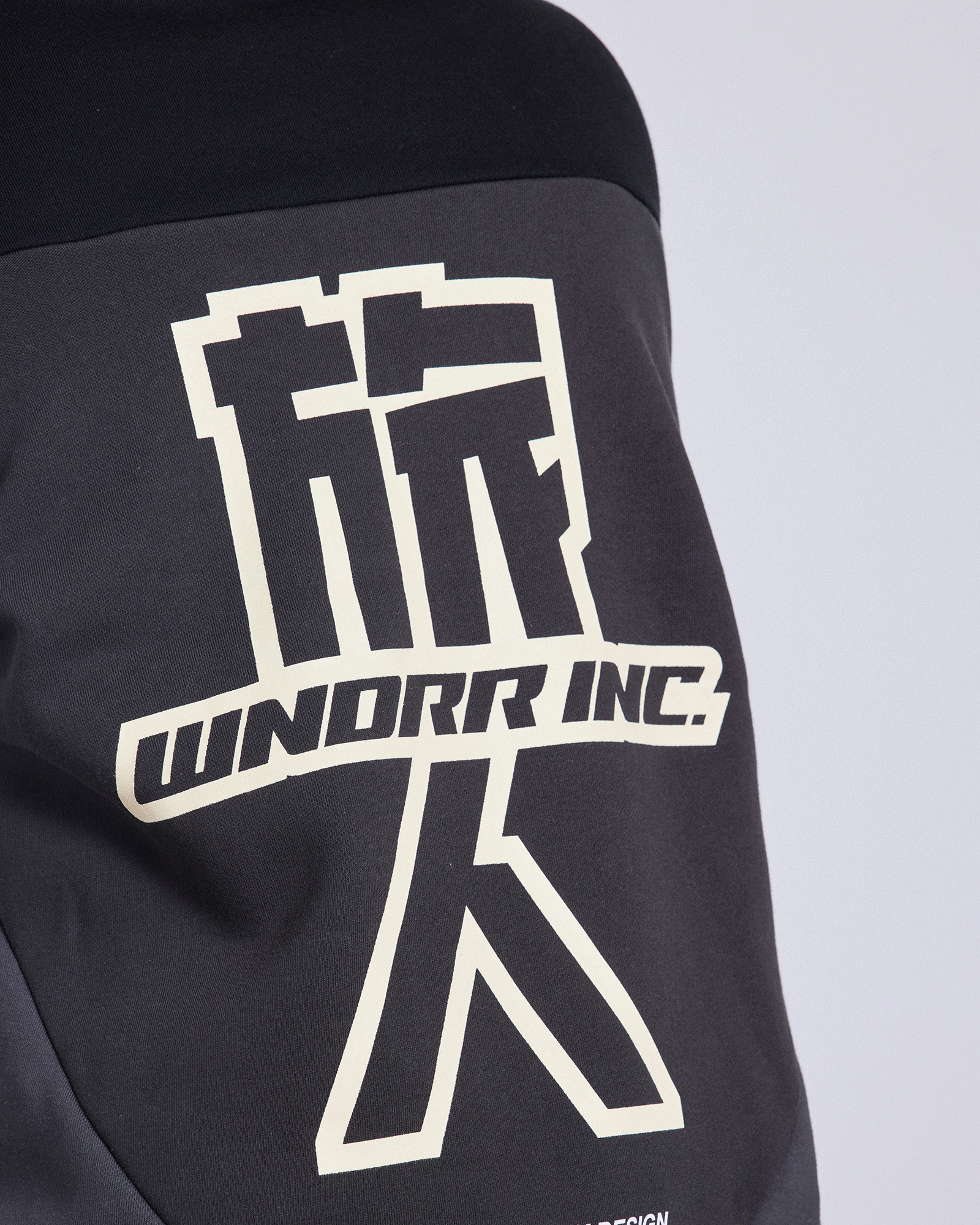 SHOJI PANEL HOOD SWEAT - BLACK