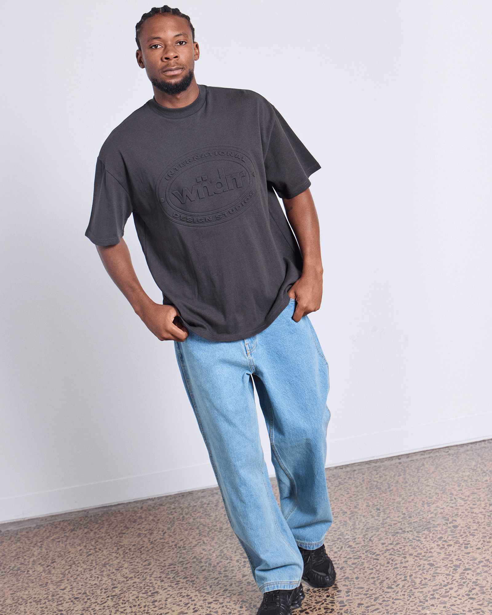 TOKEN HEAVY WEIGHT TEE - FADED BLACK