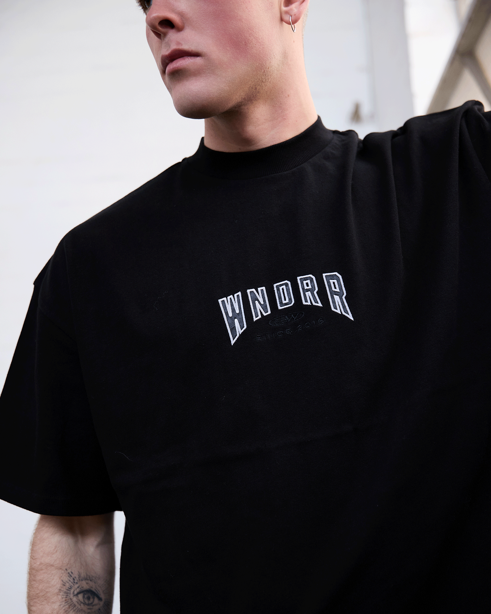 BRIDGE HEAVY WEIGHT TEE - BLACK