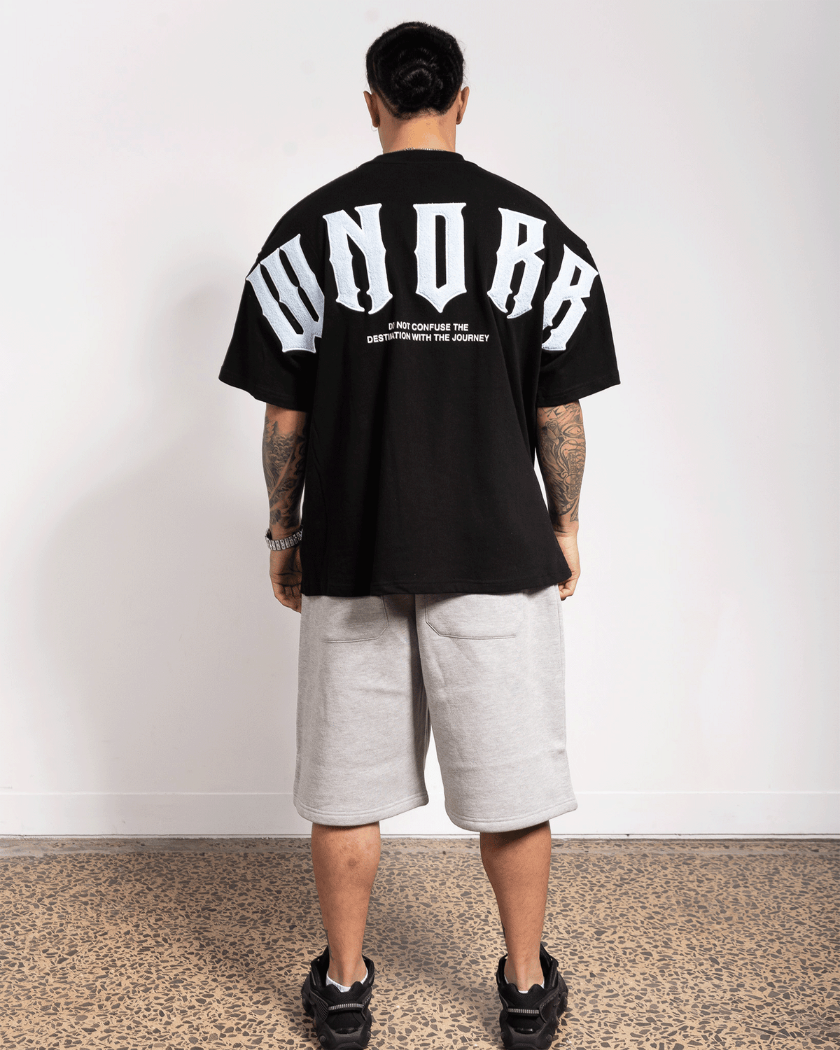 Model 182cm / Size L